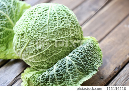 Chirimen cabbage grown with low pesticides, fresh raw vegetables 113154218