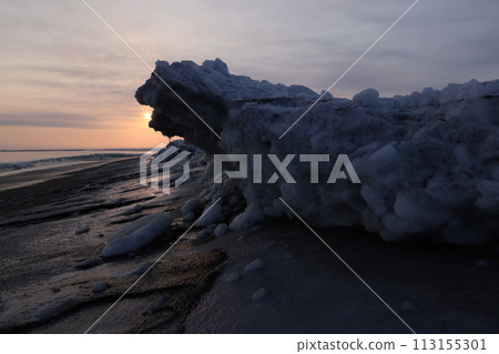 北海道佐呂海岸早晨的風景 113155301