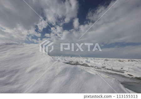 Winter clouds on Ikushina coast, Hokkaido Winter clouds on Ikushina coast, Hokkaido 113155313