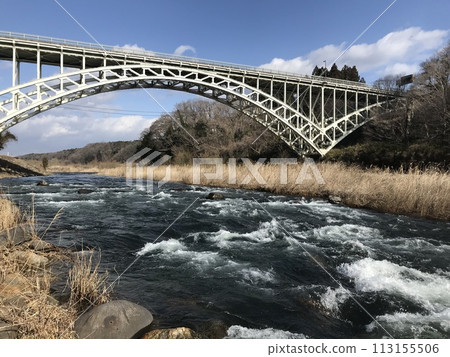 Nakagawa River and Bansui Bridge in early spring 113155506