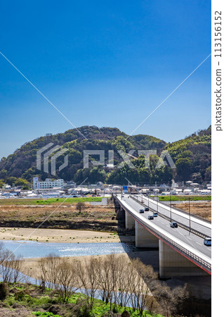 從京都府八幡市淀川交匯處櫻台館展望塔眺望 從京都府八幡市淀川交匯處櫻台館展望塔眺望 113156152