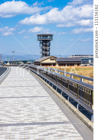 京都府八幡市淀川交會處櫻花之愛觀展望塔 113156162