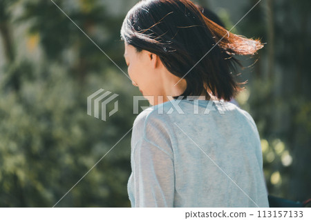 女生 女孩 女性 113157133