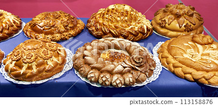 Beautiful russian loaf of bread in bakery Beautiful russian loaf of bread in bakery 113158876