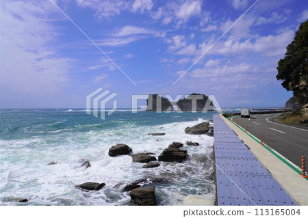 國道、海岸線波濤洶湧、怪石嶙峋 113165004