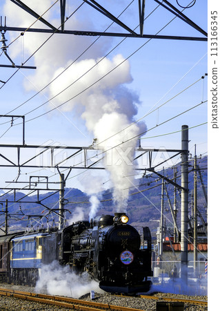 冒煙運轉的蒸汽機車(垂直)1 冒煙運轉的蒸汽機車(垂直)1 113166345