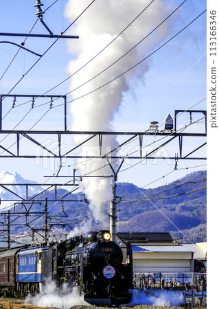 冒煙運轉的蒸汽機車(垂直)2 冒煙運轉的蒸汽機車(垂直)2 113166346