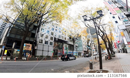 澀谷郵局附近的東京澀谷道玄坂街景 113167566