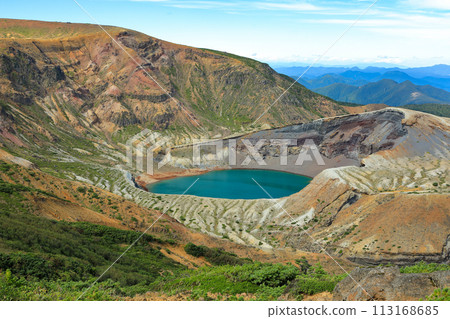 從戶巳嶽山頂眺望藏王大釜 從戶巳嶽山頂眺望藏王大釜 113168685