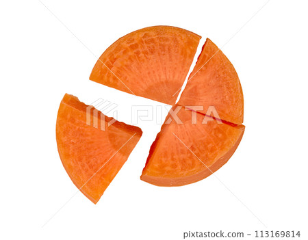 sliced carrot isolated 113169814