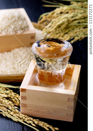 Sake luxury 113172272