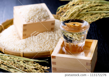 Sake luxury 113172276