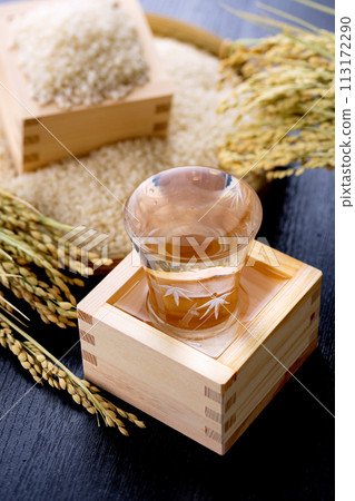 Sake luxury 113172290