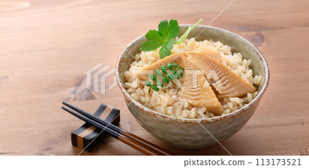 Taste of spring: Bamboo shoot rice 113173521