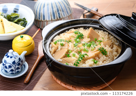 春天的味道-剛煮好的竹筍飯 春天的味道-剛煮好的竹筍飯 113174226