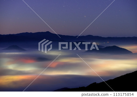 Sea of clouds in Ozu Basin from Unkai Observation Park 113175854