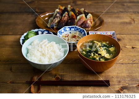 One soup and two dishes: Gyoza and bean sprouts namul One soup and two dishes: Gyoza and bean sprouts namul 113176325