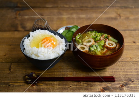 Egg-cooked rice and natto soup 113176335