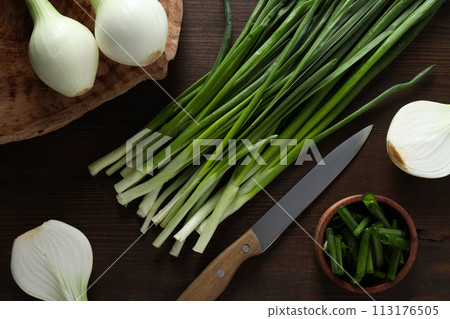 Green onion, concept of fresh vegetable, fresh raw food 113176505