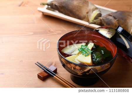 春天的味道若竹湯（Suimono配竹筍和裙帶菜） 113180808