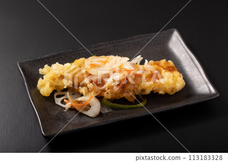 無骨比目魚和糖醋蔬菜 113183328