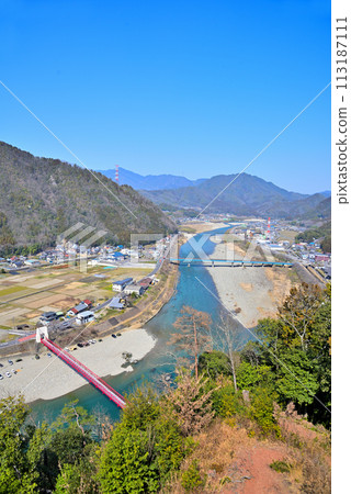 [Gifu Prefecture] Mino City, Nagara River and mountains seen from Kokura Park (Ogurayama Castle ruins) observation deck 113187111