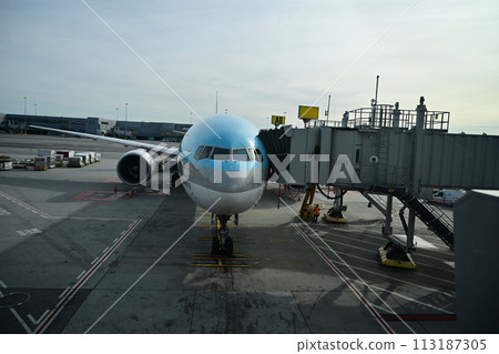 等待離境的飛機 113187305
