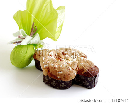 Fun Easter Easter Egg-shaped Chocolate Gift Easter Italy 113187665