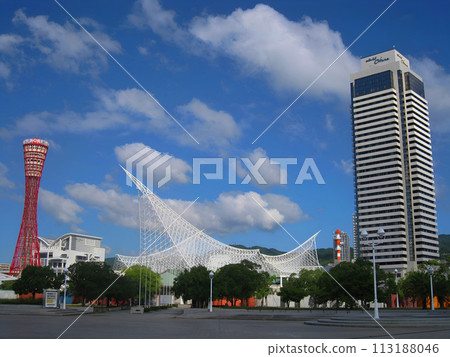 Kobe Meriken Park and blue sky Kobe Meriken Park and blue sky 113188046