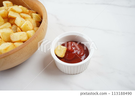 Fried potato - Patatas bravas traditional Spanish potatoes snack tapas 113188490