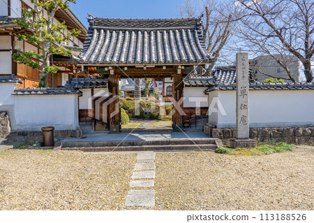 京都府八幡市八幡吉野柿內的炭殿庵三門 113188526