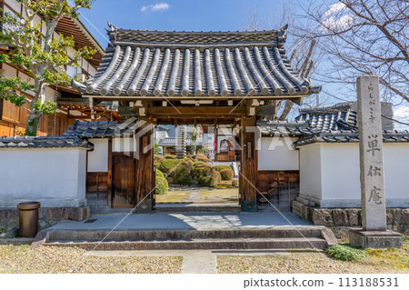 京都府八幡市八幡吉野柿內的炭殿庵三門 京都府八幡市八幡吉野柿內的炭殿庵三門 113188531