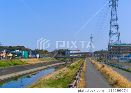 Scenery along the Sakagawa River, Nagareyama City, Chiba Prefecture April 2024 113196074