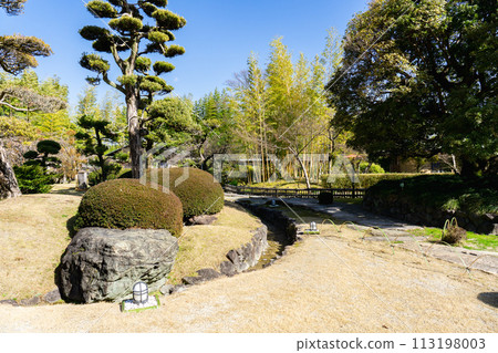 Yawata Jirohana Municipal Shokado Garden, Yawata City, Kyoto Prefecture Garden scenery 113198003
