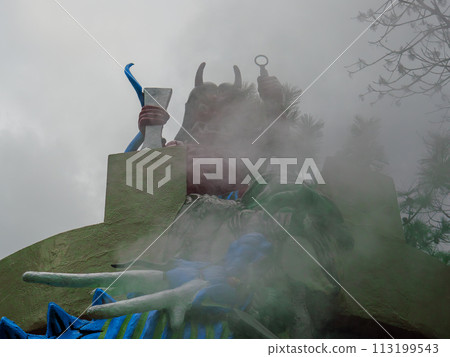灶門地獄二丁目矗立著一座紅色惡魔雕像,這是別府地獄之旅之一,也是動畫《鬼滅之刃》的聖地。 灶門地獄二丁目矗立著一座紅色惡魔雕像,這是別府地獄之旅之一,也是動畫《鬼滅之刃》的聖地。 113199543