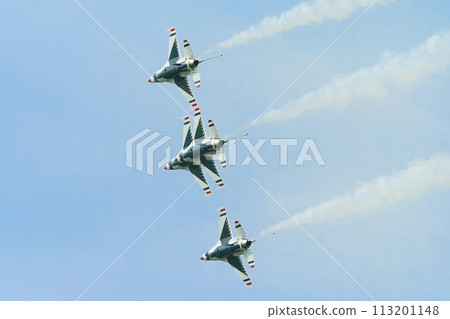 United States Air Force Acrobatic Team "Thunderbirds" Diamond 360 United States Air Force Acrobatic Team "Thunderbirds" Diamond 360 113201148