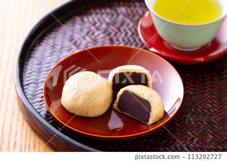 薄皮包子和綠茶 113202727