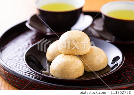 薄皮包子和綠茶 薄皮包子和綠茶 113202738