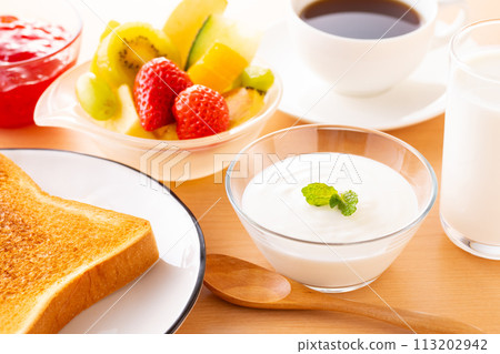 eat yogurt for breakfast 113202942