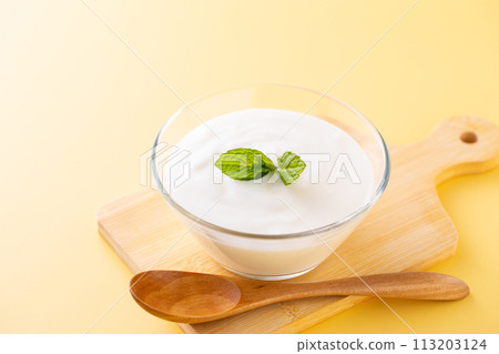 Eat yoghurt 113203124