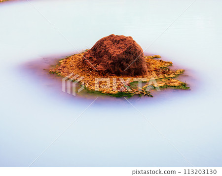 One of the Beppu Hells is the Kamado Hell 5th Street, famous as the sacred place of Demon Slayer, and is a mysterious hell that changes color in various ways. 113203130