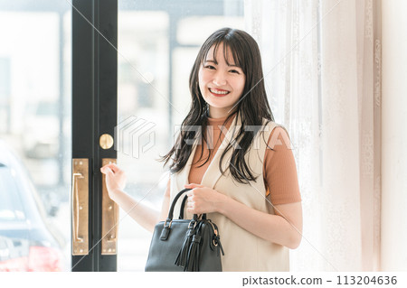 Young women visiting and entering a beauty salon, hair salon, esthetic salon, nail salon, or beauty salon Young women visiting and entering a beauty salon, hair salon, esthetic salon, nail salon, or beauty salon 113204636