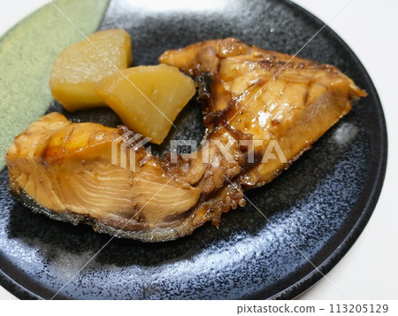 Delicious boiled yellowtail fish and daikon radish Delicious boiled yellowtail fish and daikon radish 113205129