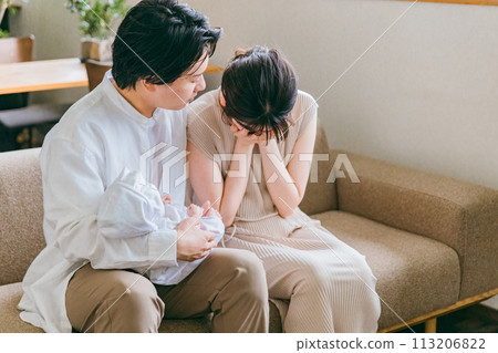 Couples who are worried about raising a baby (child with disabilities, illness, developmental disorder) 113206822