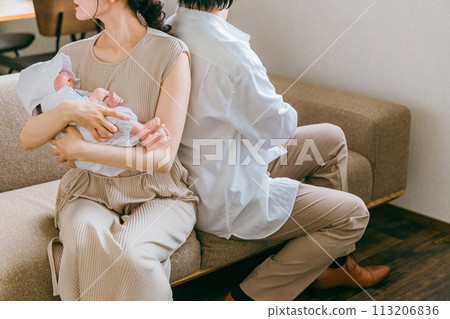 Couples fighting over raising a baby 113206836