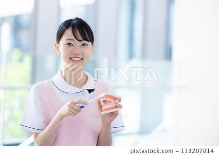 Dentist/dental hygienist portrait photography cooperation “LINK FOREST” 113207814