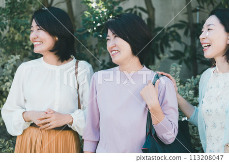 女生 女孩 女性 113208047