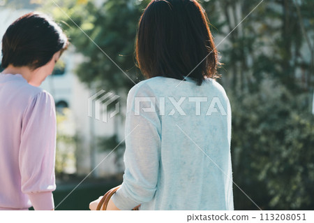 female, females, lady 113208051