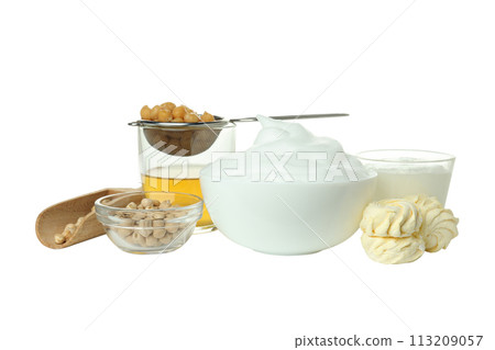 PNG, Chickpeas, cream in bowl and glass, aquafaba and marshmallow, isolated on white background 113209057