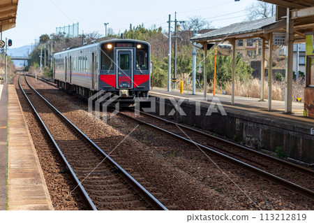 Local JR station_home, railroad tracks and trains Local JR station_home, railroad tracks and trains 113212819